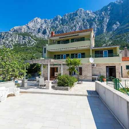 Holiday home Veliko Brdo-vrcani Bb Iii Makarska