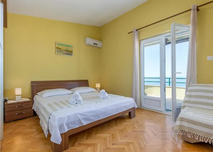 Veliko Brdo-vrcani Bb Iii * Makarska